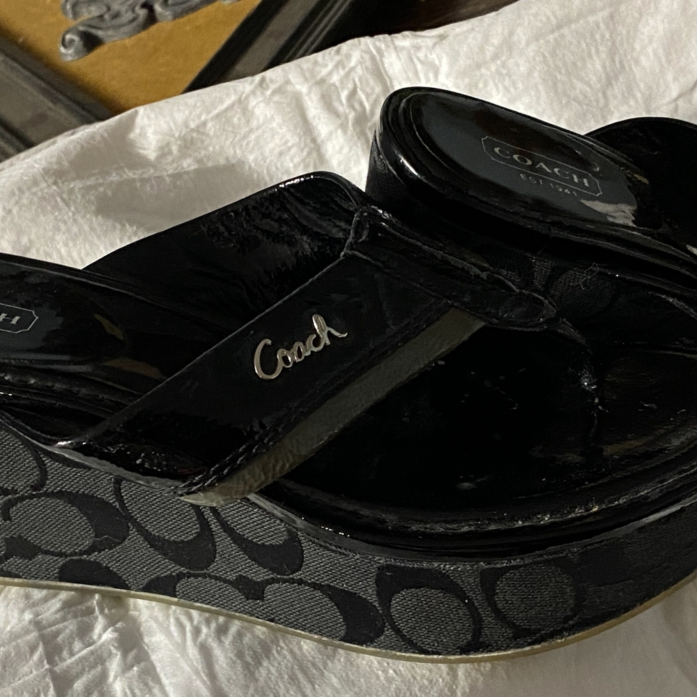Coach wedge sandals size 8 never wore - Picture 3 of 5
